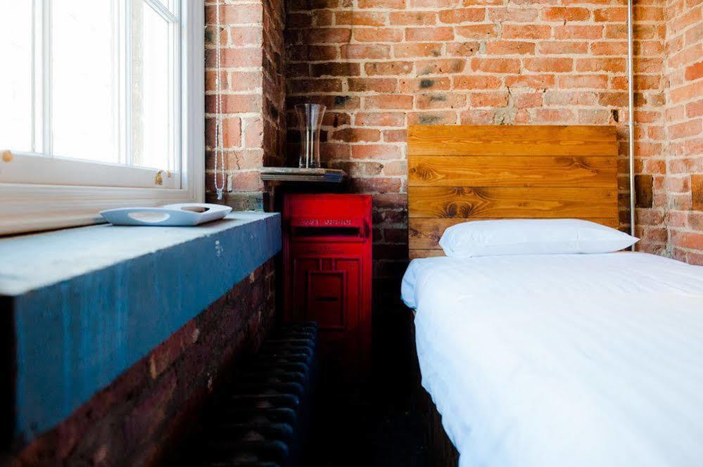 Le Bateau Aparthotel Liverpool Bagian luar foto