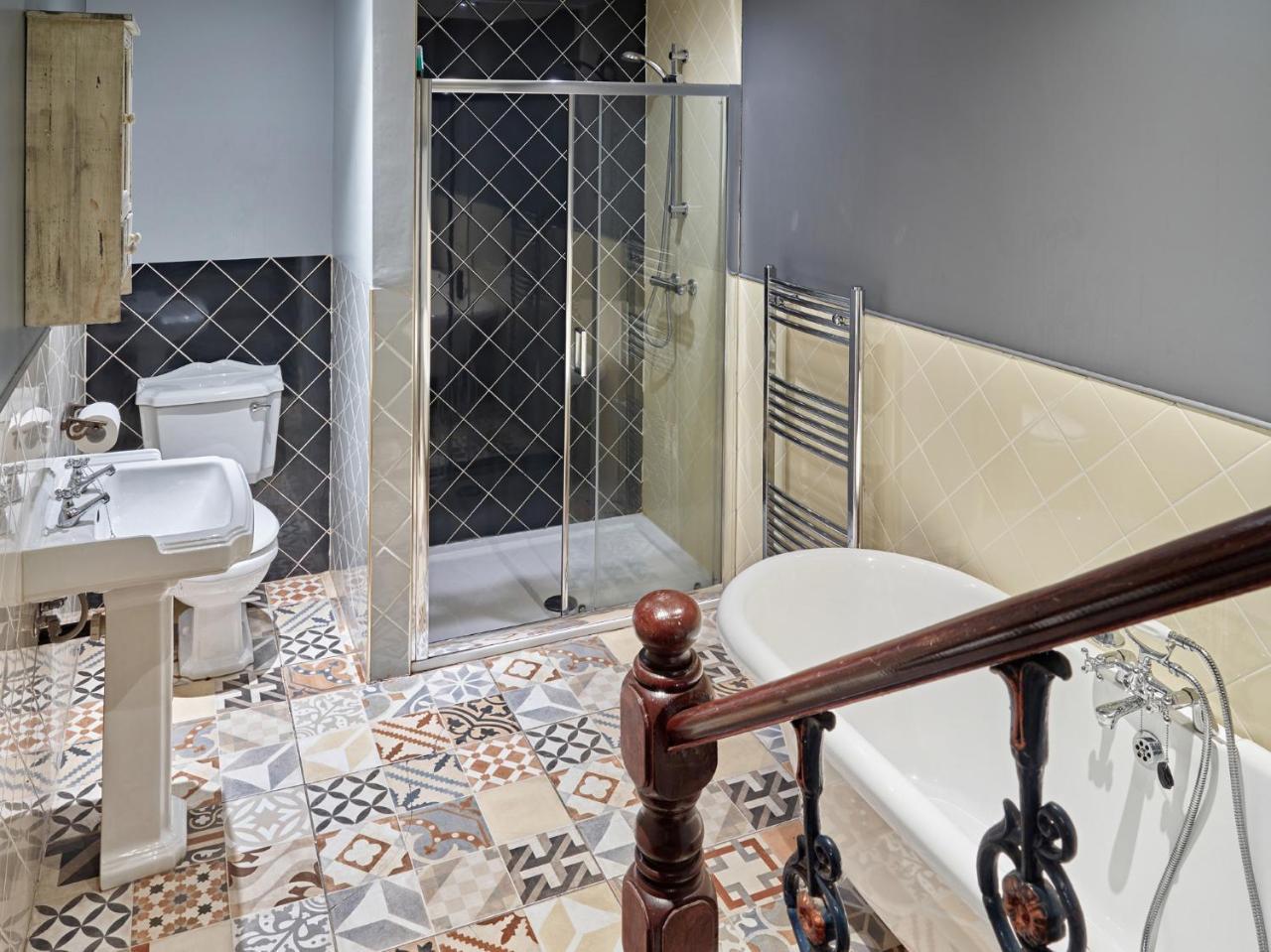 Le Bateau Aparthotel Liverpool Bagian luar foto